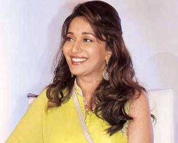Madhuri Dixit forgot WHO she’s wearing!